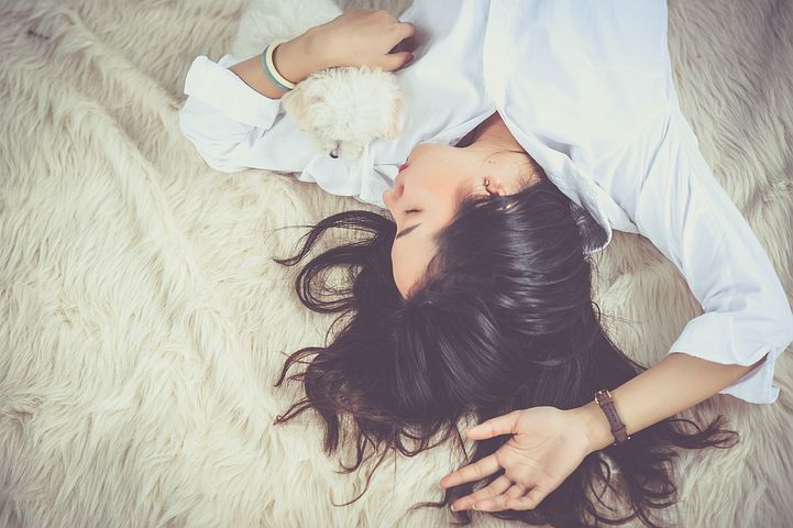 寝つけない！起きられない！を解消するライフスタイル