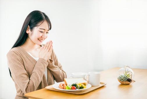 無理なダイエットは便秘を悪化させる!?腸内環境のためにできることについて